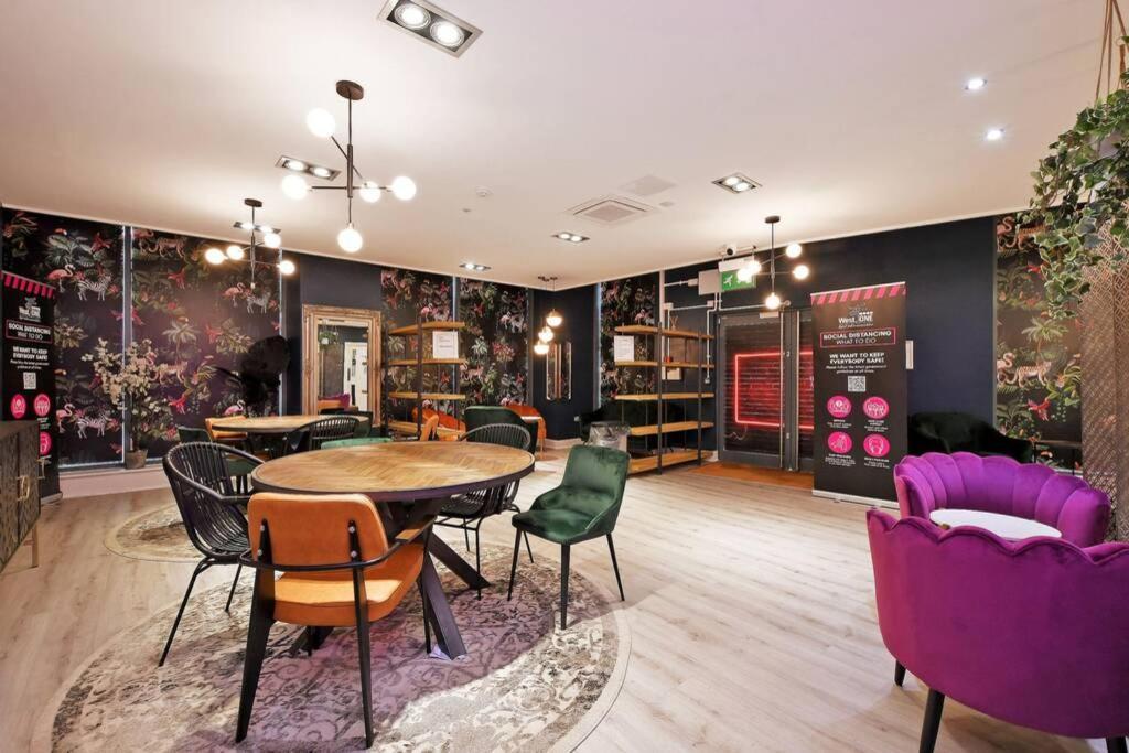Modern, City Centre, Studio Apartment With Free Wifi, Gym Access, Netflix - West One Sheffield Eksteriør billede